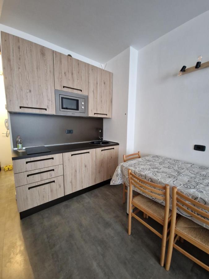 Il Balcone Fiorito Lägenhet Santa Caterina Valfurva Exteriör bild