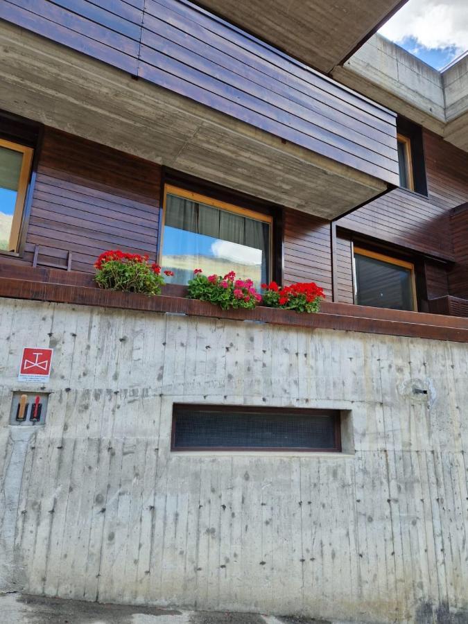 Il Balcone Fiorito Lägenhet Santa Caterina Valfurva Exteriör bild